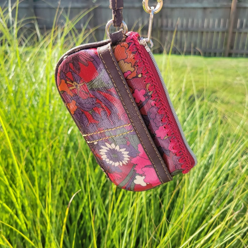 sakroots Wristlet ~  Floral Pattern ~ Key Leash ~ Strap Needs TLC! FINAL PRICE!